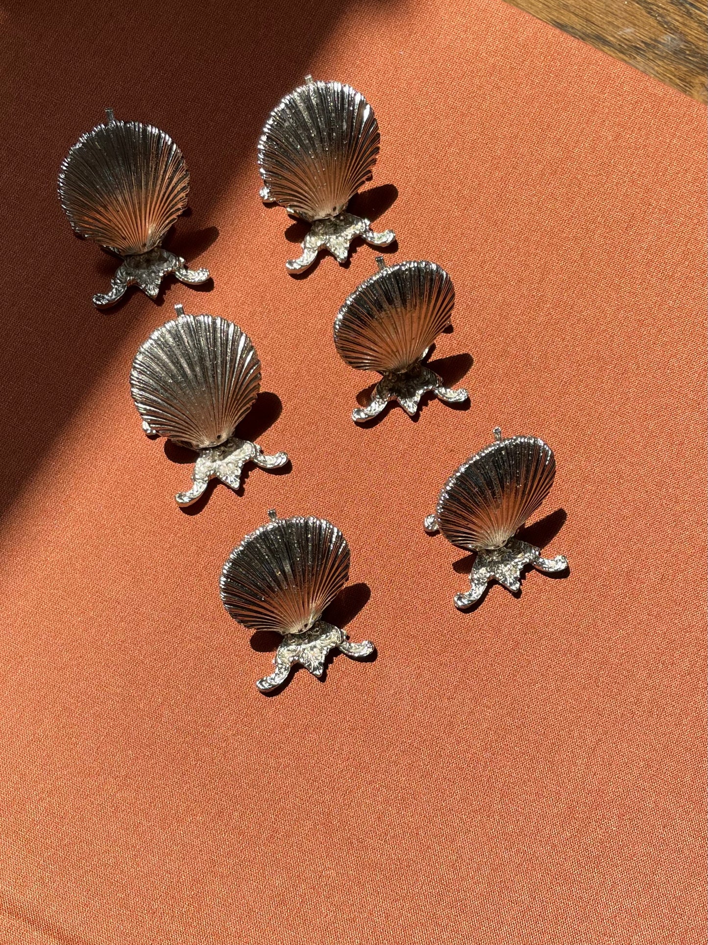 Vintage silver plated Scallop Shell Form Place Card Holders - set of 6