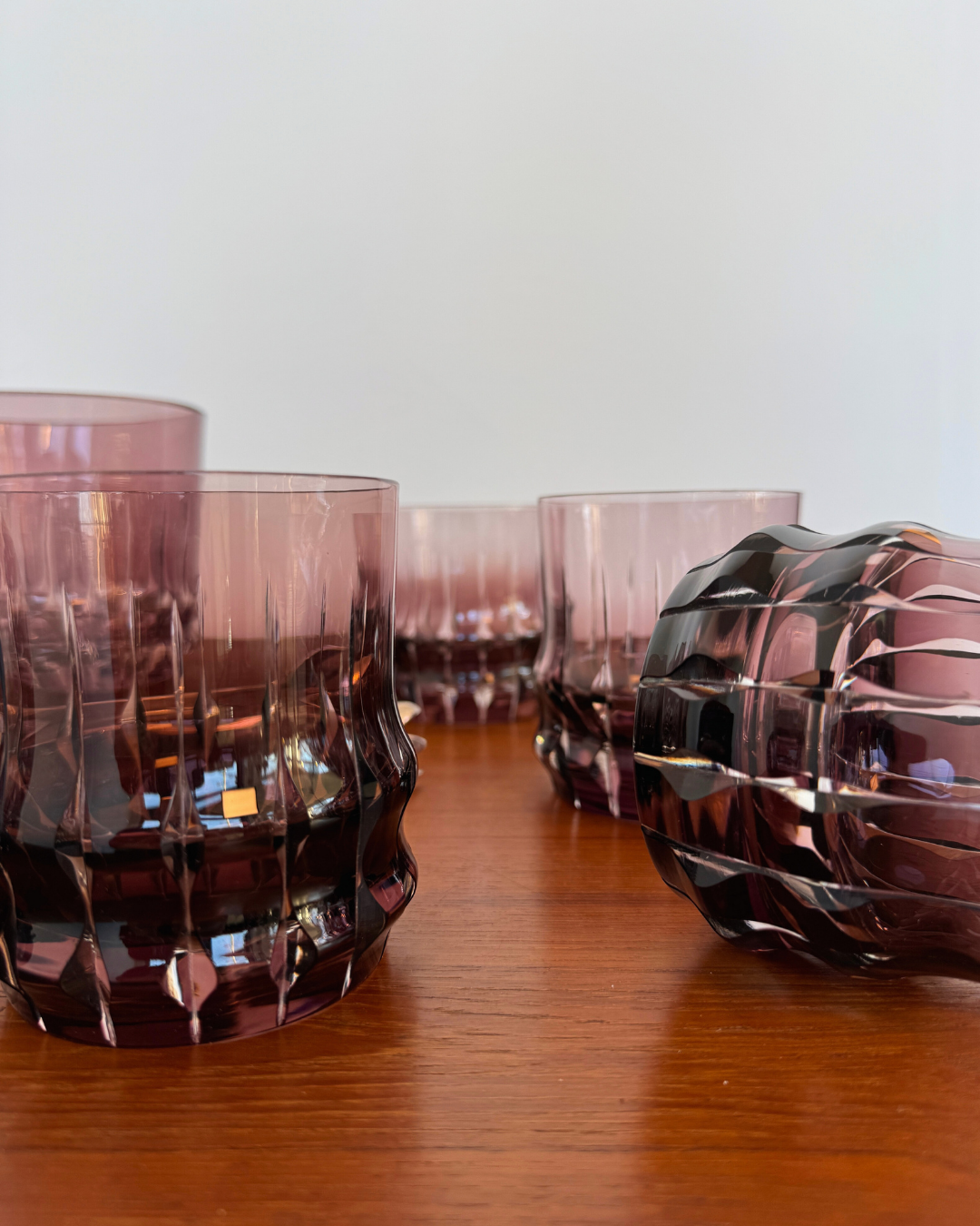 Set of 7 Mid Century Etched Brutalist Deep Smokey Purple Ice Bucket & Tumblers