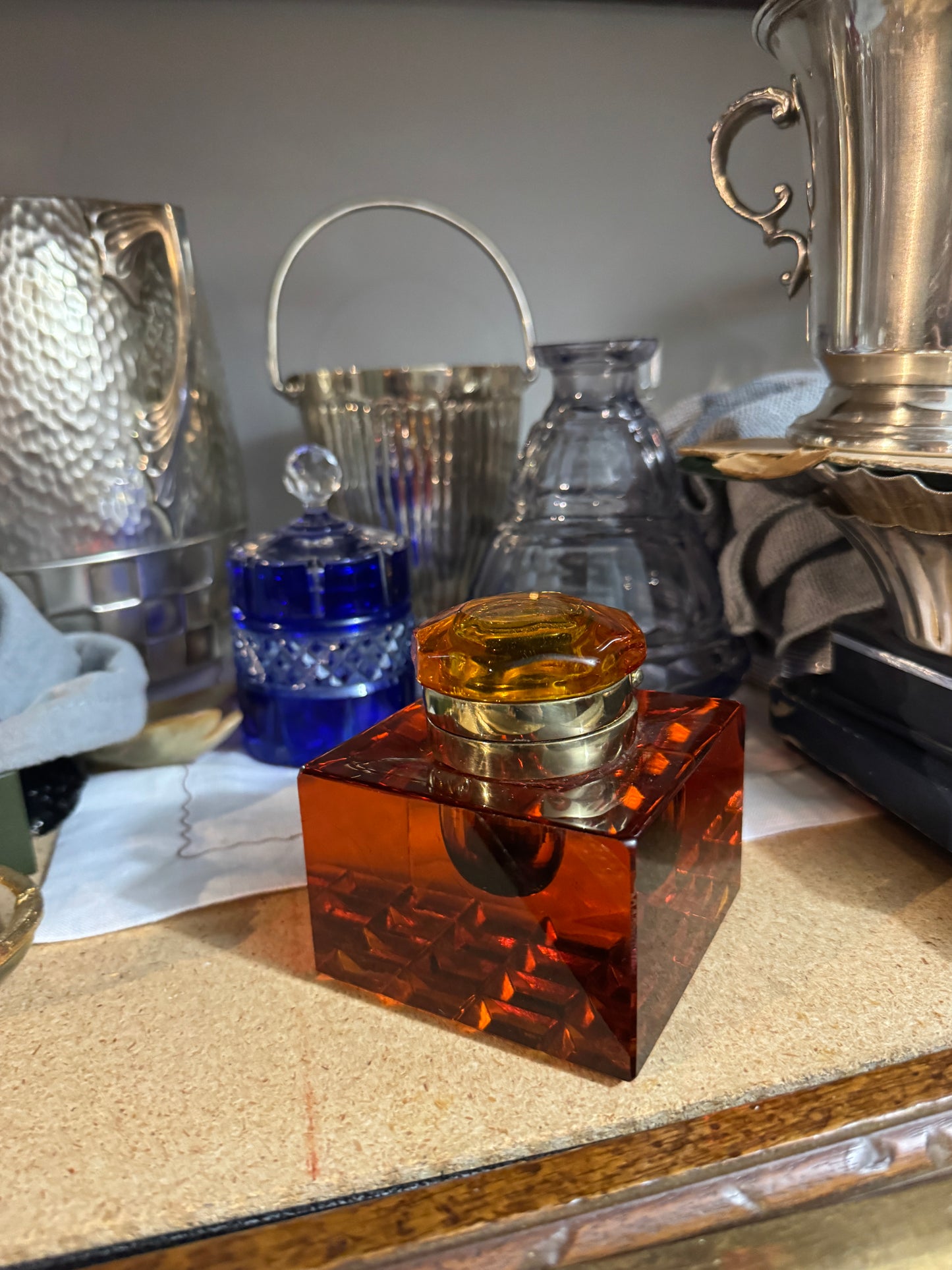 WHLSL Large Levenger 4"x4" Antique Amber Crystal Inkwell with Coffered Bottom